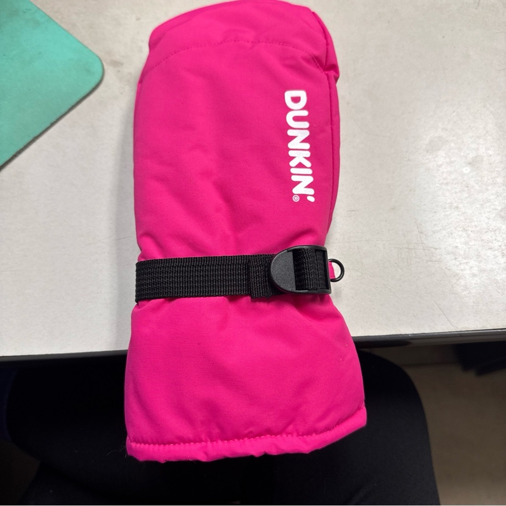 Dunkin' Pink Insulated Mitten Limited Edition